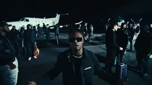 Boîte Noire Lyrics Meaning (in English): Boîte Noire | Ninho