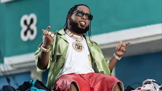 Che Che Lyrics (English Meaning) - Chimbala