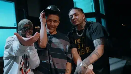 Como Pancho Villa Lyrics With English Translation – Chino Pacas