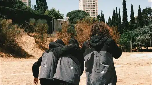 Dali Lyrics Translated to English | Kore