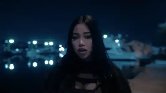 Desinteres Lyrics {English Translation}: Yarge | Yargelis Ruiz