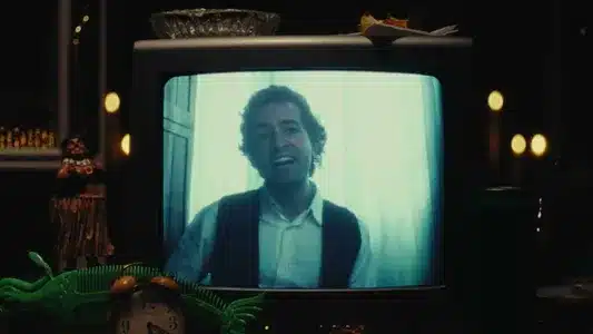 El Hombre Planeta Lyrics With English Meaning: Alcalá Norte