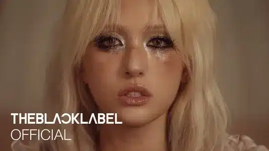 Extra Lyrics English Meaning: Chaotic & Confused | Jeon Somi