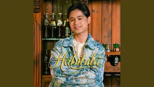 Habibila Lyrics [English Meaning] - Ikhmal Nour