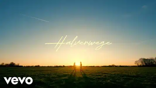 Halverwege Lyrics [English Meaning] | Freek | Suzan