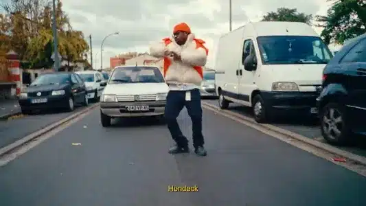 Hendek Lyrics (with English Meaning) – Chily