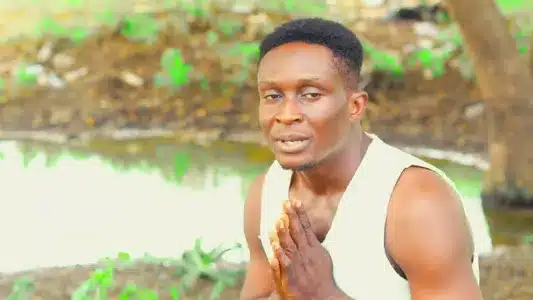 Hustler Man Lyrics {English Translation}: Agyengo