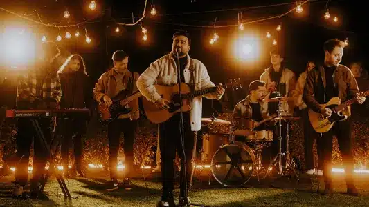 Ilyen Ez Az Élet Lyrics English (Translation) - 4S Street