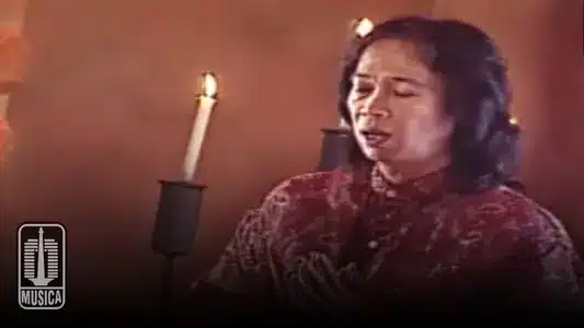 Ketika Tangan Dan Kaki Berkata Lyrics Translated to English - Terry