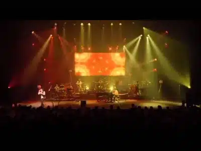 Kireida Lyrics With English Translation: Super Beaver