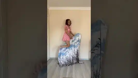 Kırmızı Lyrics (English Meaning) - Ayla Çelik