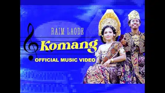 Komang Lyrics Translated to English – Raim Laode