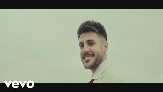 La Canción De Nuestro Baile Lyrics Translation – Luz | Antonio José