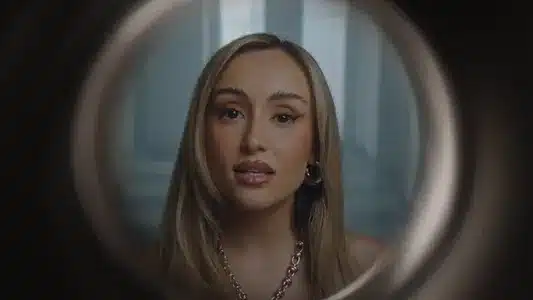 Ladida Lyrics (English Meaning): Dara Ekimova