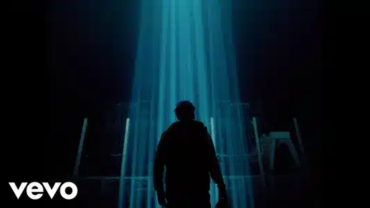 Lejos Del Cielo Lyrics Translation: Saturno | Rauw Alejandro