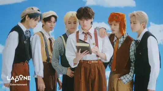 Level Up Lyrics English (Translation) – Dxteen