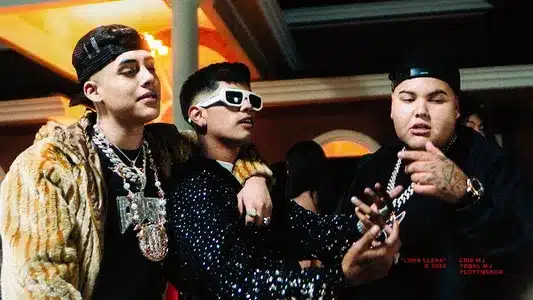 Luna Llena Lyrics Translated to English — Cris Mj | Tobal Mj