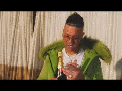 Luna Y Sol Lyrics {English Meaning}: Roma Boy