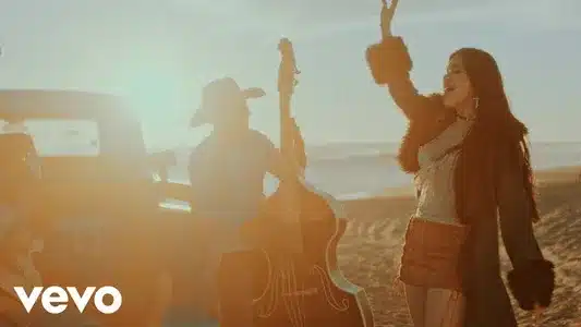 Más Te Va A Doler Lyrics English (Translation) — Kenia Os