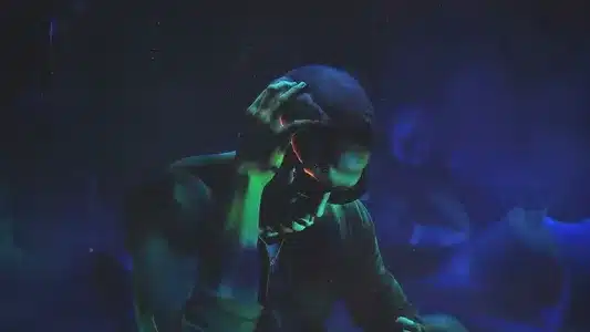 Me Lyrics Meaning: Tinnitus | Damost