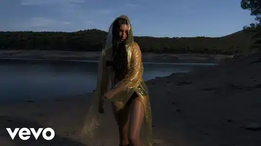 Mi Breve Juventud Lyrics Meaning - Verano Saudade | Judeline | Pa Salieu