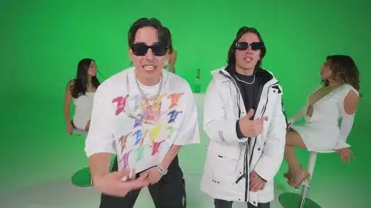 Midori Lyrics [English Meaning] – Los Gemeloz