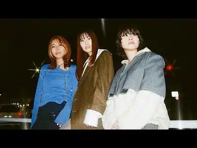 Momoiro Romance Lyrics Translation | Hint | Kaneyorimasaru