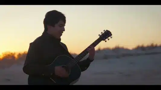 No Me Haces Falta Lyrics [English Translation] – Rafa Salaz