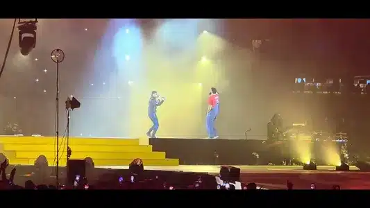 Oh Qu'Elle Est Belle Lyrics English Meaning: Décennie | Jul