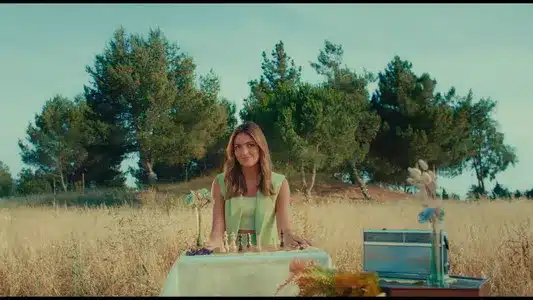 Os Croquetes Acabam Lyrics Meaning — Um Brinde Ao Agora | Nena