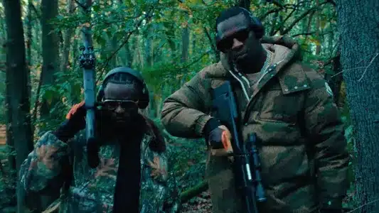 Paillettes Et Strass Lyrics English Meaning | Jeunesse Dorée | Guy2Bezbar