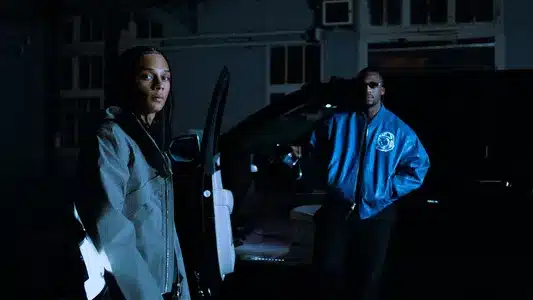 Parle Moi Lyrics Translation - Pleins Phares | Favé | Sdm