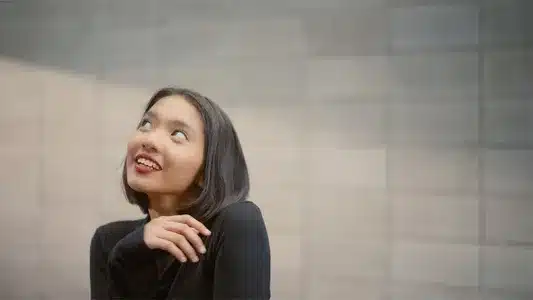 Puspa Lyrics Meaning: Berbunga | Dere