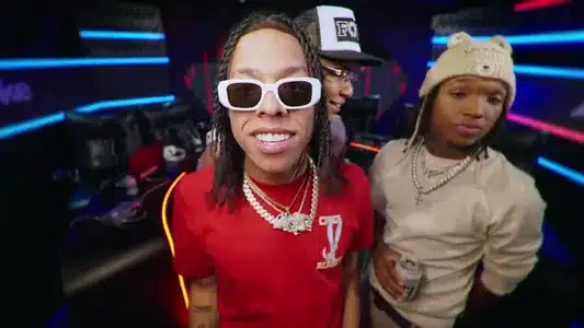 Que Linda Lyrics With English Translation — Donaty | Lomiiel