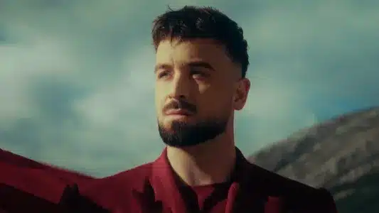 Рано Моя Lyrics English (with Translation) - Veniamin