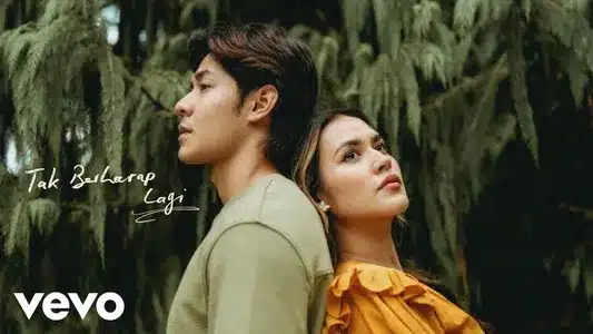 Tak Berharap Lagi Lyrics {English Translation} – Raisa