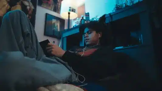 Tal Vez Lyrics English Translation | Temporadas | Los Aptos