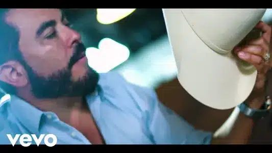 Te Quiero Ver Lyrics Translation | Exótico | La Maquinaria Norteña