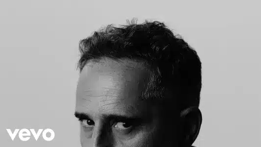Toco Madera Lyrics {English Translation} — Jorge Drexler