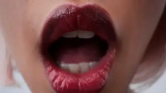 Uh-Wa! Lyrics Translation (in English) – Don`T Cry | Xeno