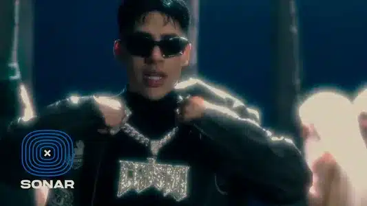 Vamo A Bailotear Lyrics English Meaning | Apocalipsis | Cris Mj