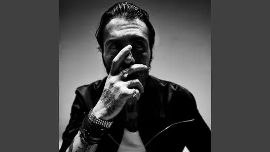 Wahshteeny Lyrics {English Meaning} | Amir Eid