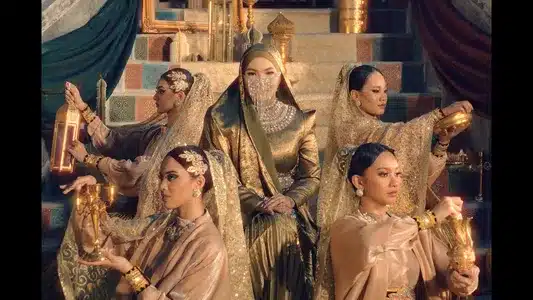 Ya Habibi Ya Aidilfitri Lyrics {English Meaning}: Aina Abdul