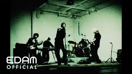 비행 (Stray) Lyrics Meaning — Archive. 1 | Woodz