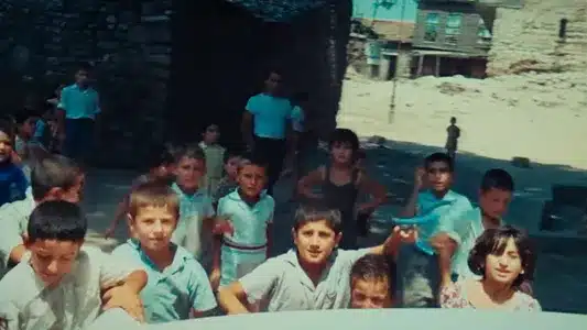 Bir Ben Bir İStanbul Lyrics & Meaning — Münezzeh | Bahadır Tatlıöz