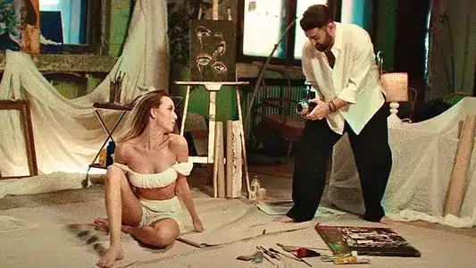 Cum Te Văd Eu Lyrics [English Meaning] – Smiley