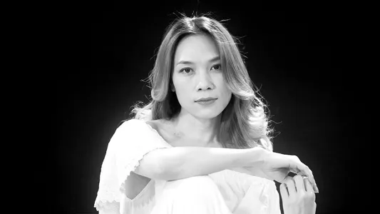 Cuộc Hẹn Trong Mơ Lyrics [English Meaning] – Mỹ Tâm