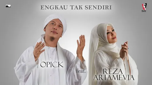 Engkau Tak Sendiri Lyrics English (Translation) - Opick