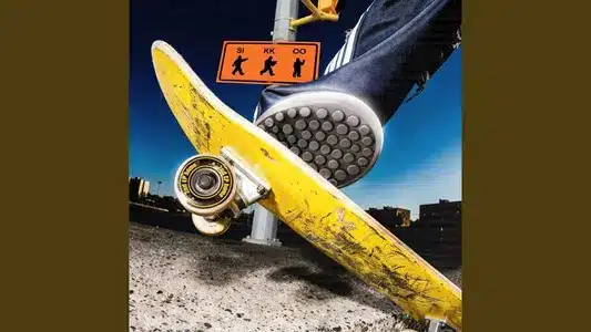 직일롬 (Kinda Guilty) Lyrics English Meaning – Home | Sikkoo