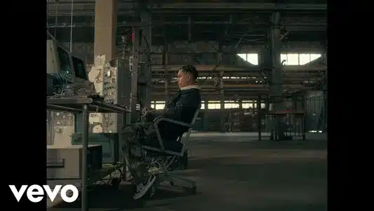 Lo Siento Bb:/ Lyrics English Meaning — Data | Bad Bunny | Tainy